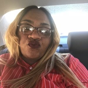 Meet your Posher, Tesha